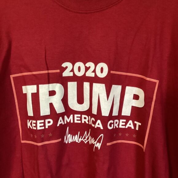 2020 TRUMP KEEP AMERICA GREAT Size 2XL t-shirt NWOT - Picture 2 of 4